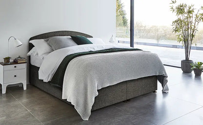 Verdin Apple Ottoman in double