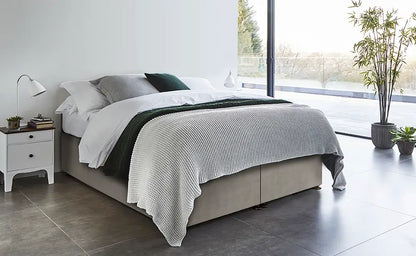 Platform Apple Ottoman in single