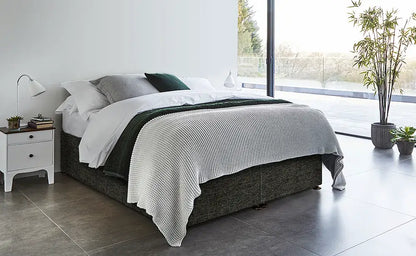 Platform Apple Ottoman in single