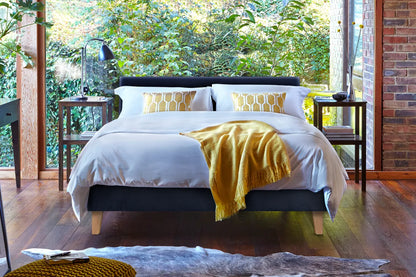 November Joust Chic in small single