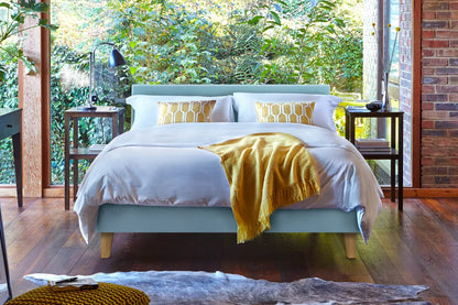 November Joust Chic in small single