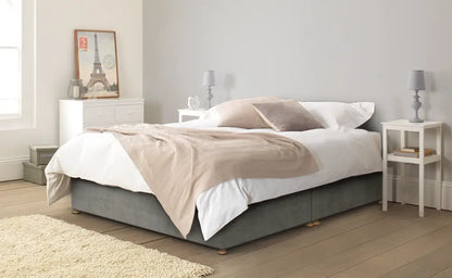 Platform Daisy Divan in king