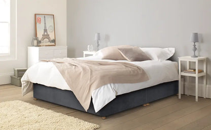 Platform Daisy Divan in king